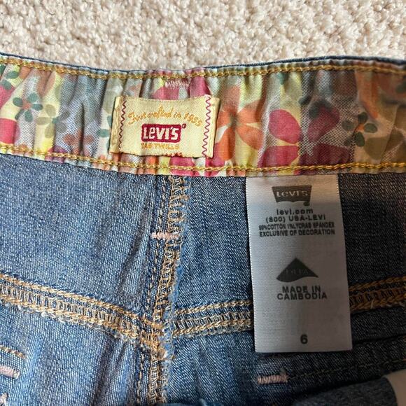 Levis blue relaxed denim shorts with big buttons - Picture 3 of 3